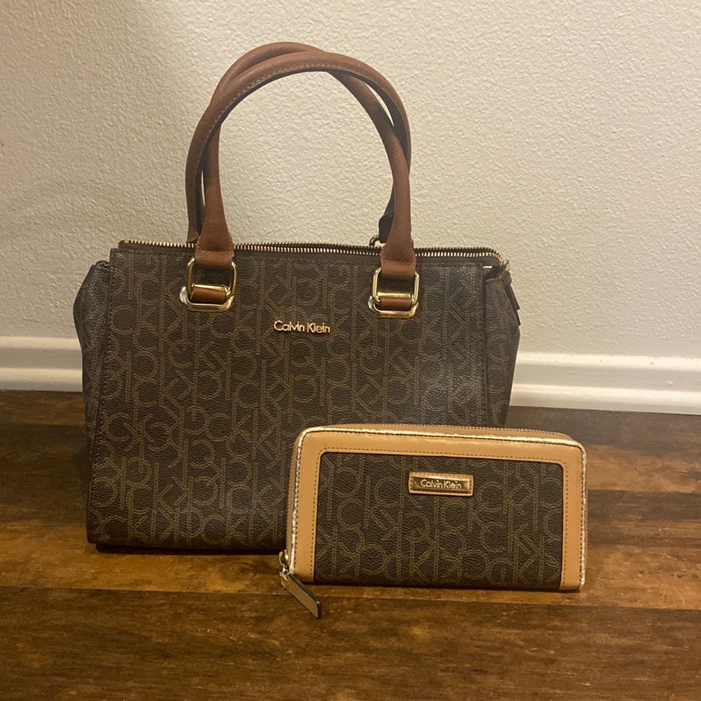 Calvin Klein Crossbody & Wallet